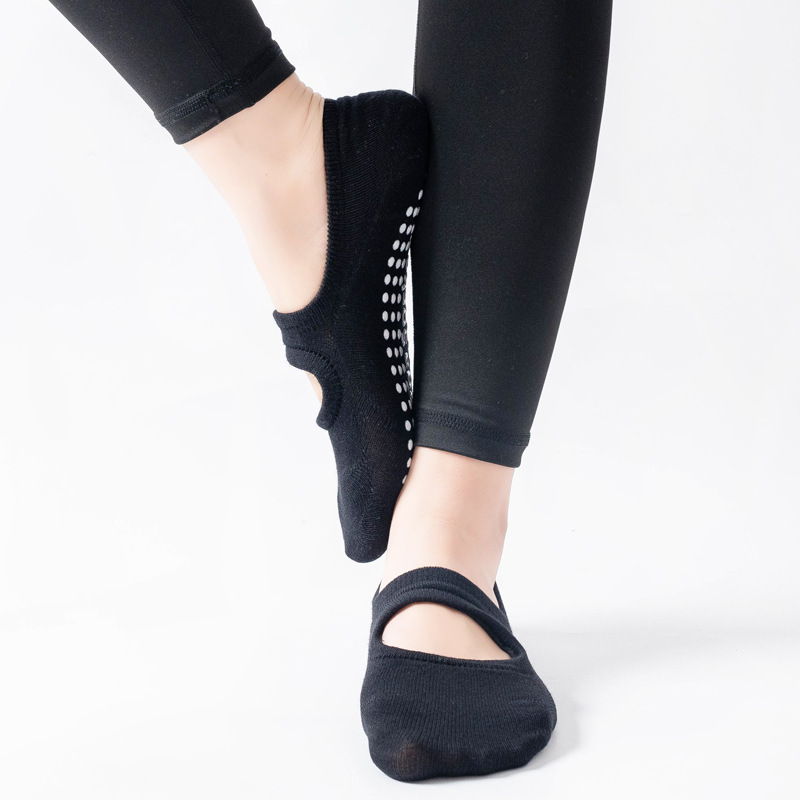 3 ペアの女性用バックレスヨガソックス、滑り止めピラティスソ - Trampoline Park Sock のレビューと価格