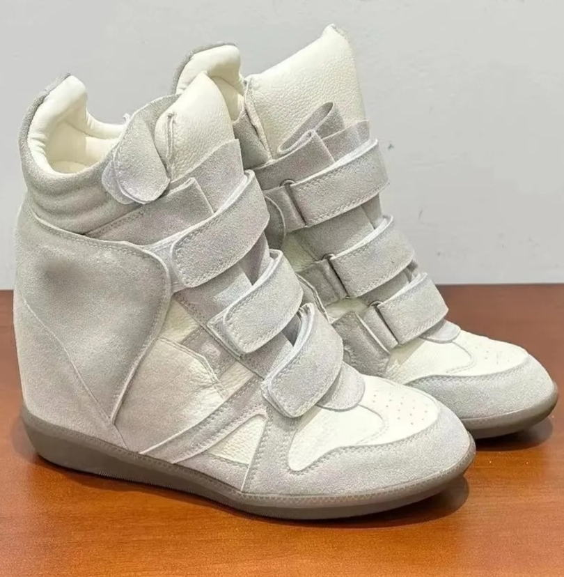 女性用隠しウェッジヒールハイカットスニーカー、スエードレザー - Outdoor Sport Leisure のレビューと価格